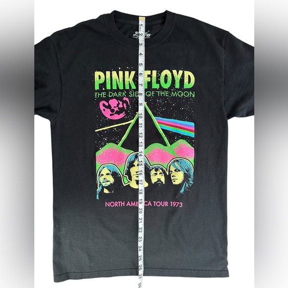 🎸 Pink Floyd – The Dark Side of the Moon Tour Tee - Picture 5 of 5